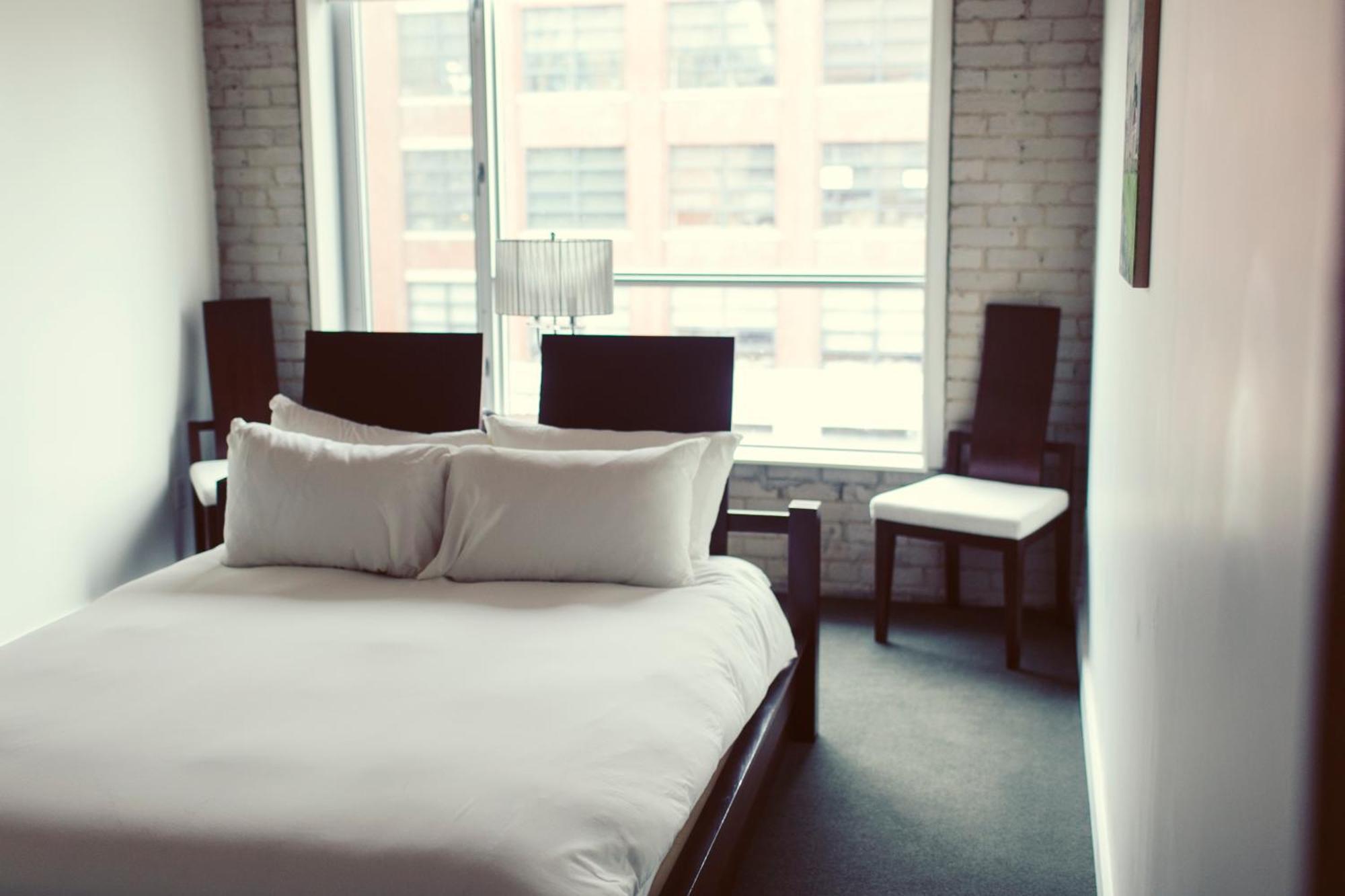 Hotel Ocho Toronto Bagian luar foto