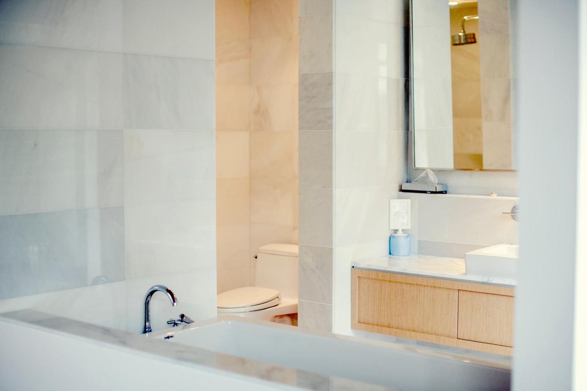 Hotel Ocho Toronto Bagian luar foto