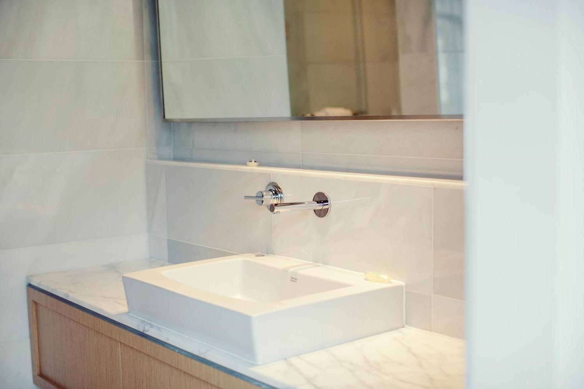 Hotel Ocho Toronto Bagian luar foto
