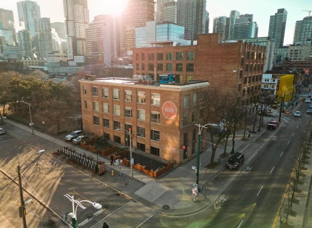 Hotel Ocho Toronto Bagian luar foto